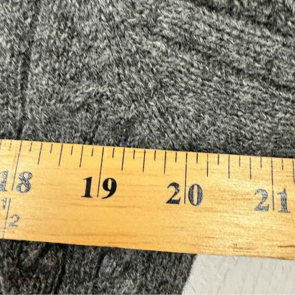 J Crew Vintage Wool Grey Cable Knit Crew Neck Sweater Men’s L Preppy Old Money